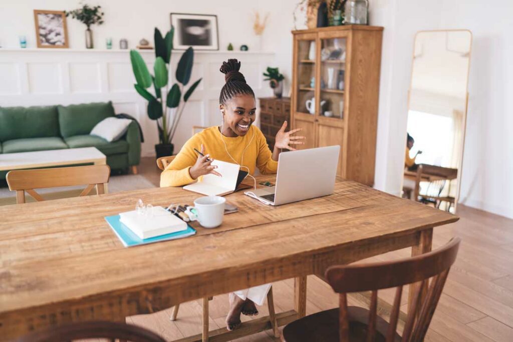 Tips for Landing a Work-From-Home Job at Apple